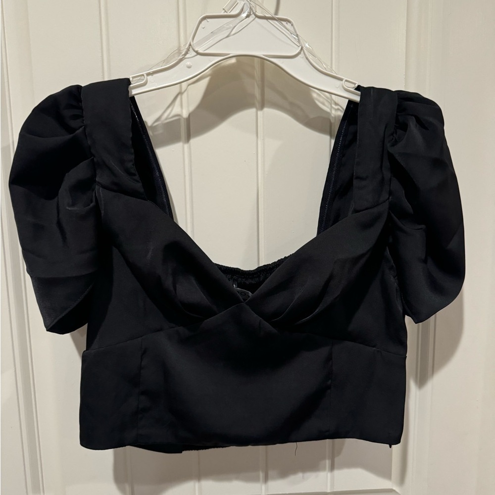 Do+Be cropped satin top NWT